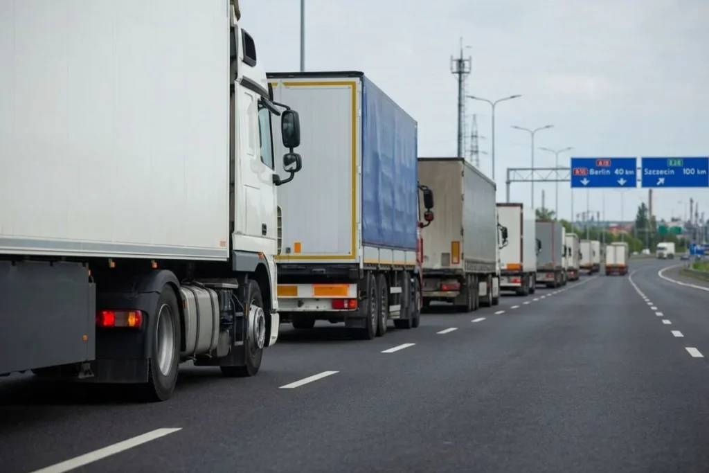 Which border crossing is best for shipping from Mexico to the US West Coast?